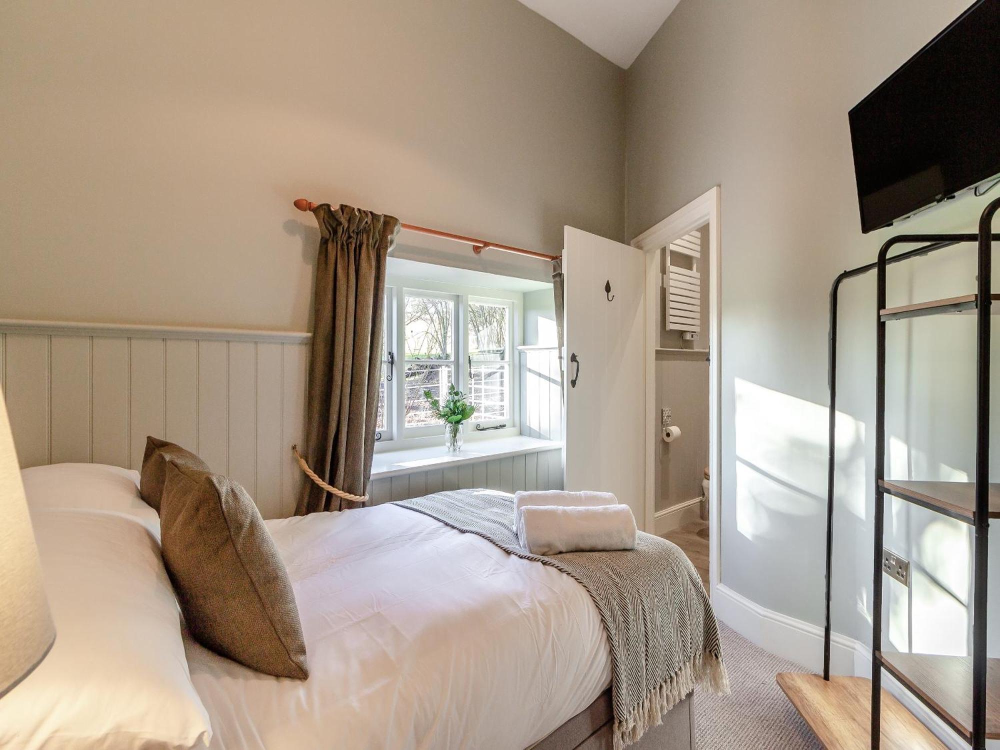 The Lodge Wonastow Esterno foto